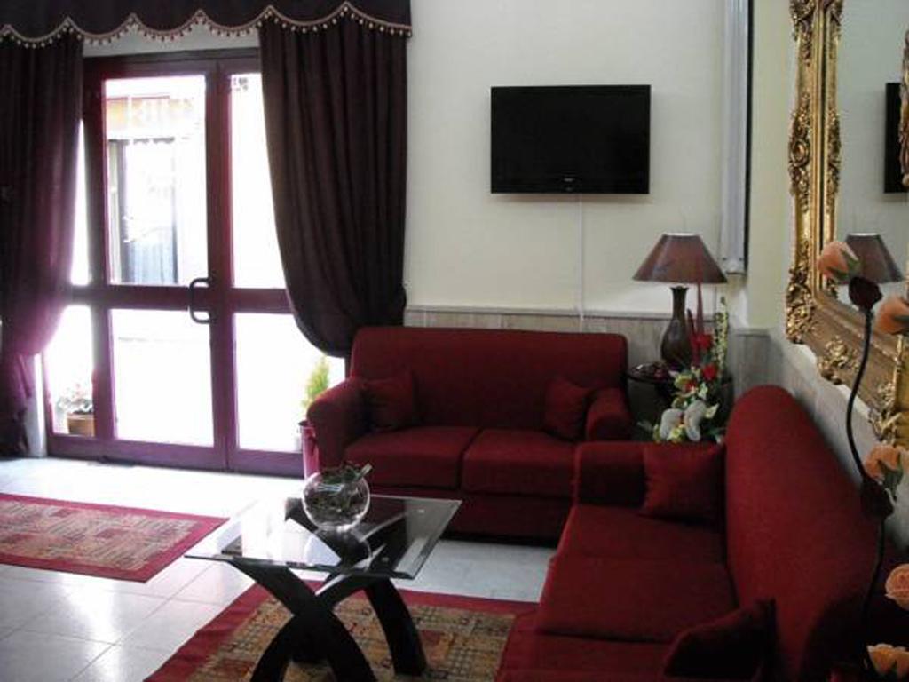 Hotel New Baby Казерта Екстер'єр фото