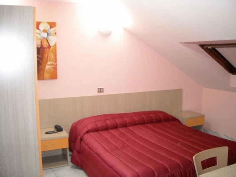 Hotel New Baby Казерта Екстер'єр фото